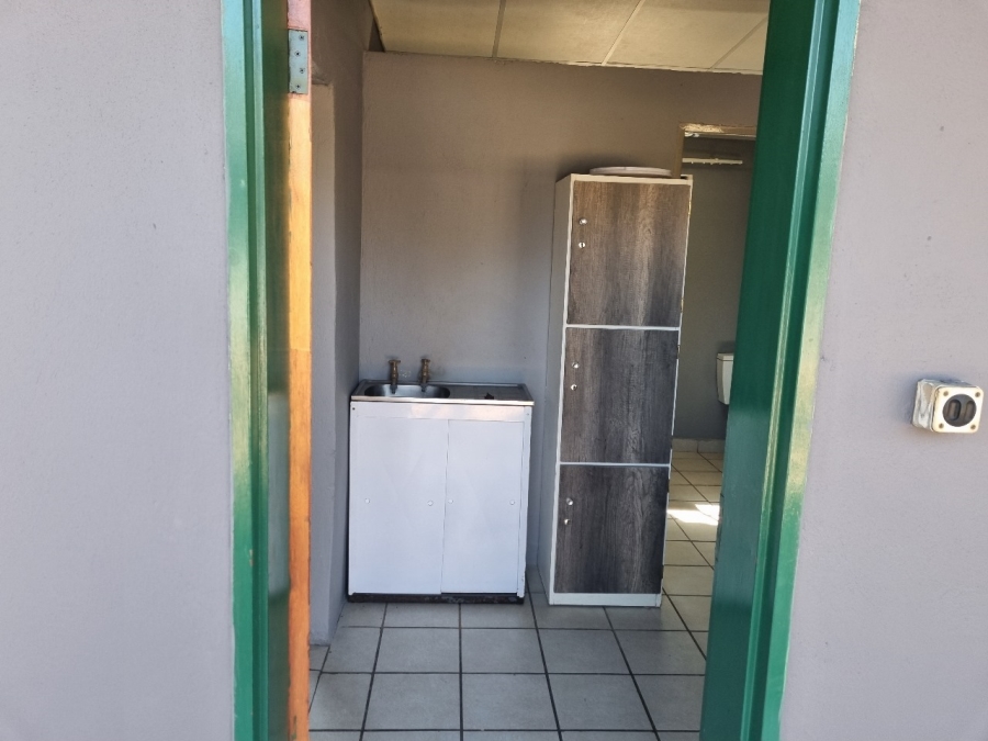 Commercial Property for Sale in Zuurplaat A H North West